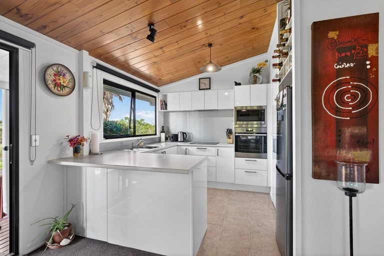 Photo of property in 386 South Road, Waipu, 0582