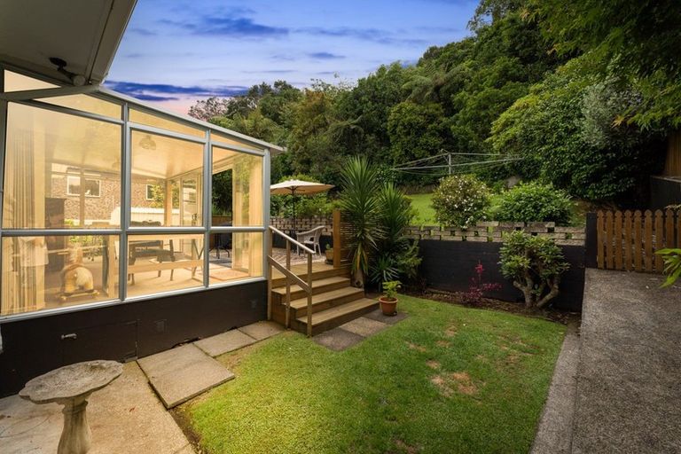 Photo of property in 21 Ambury Place, Merrilands, New Plymouth, 4312