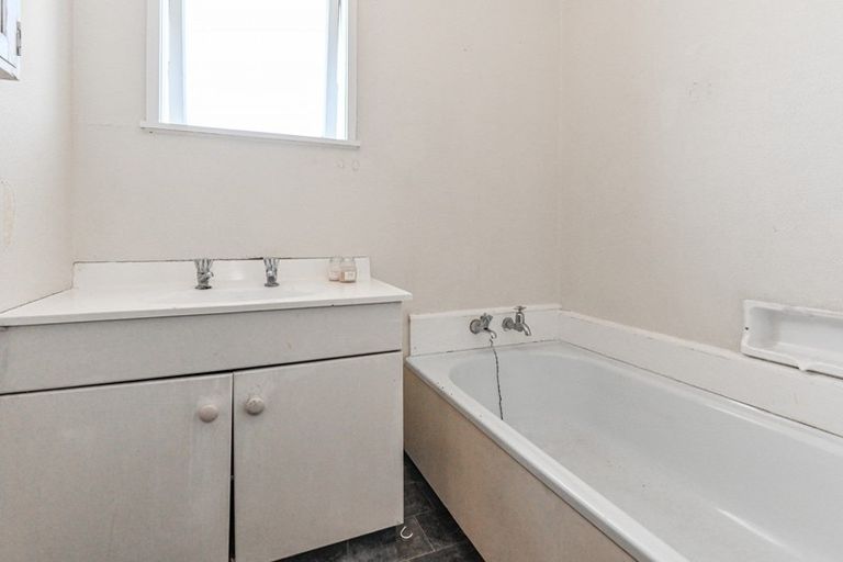 Photo of property in 14 Deal Crescent, Flaxmere, Hastings, 4120