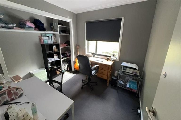 Photo of property in 11 Burke Street, Hospital Hill, Napier, 4110