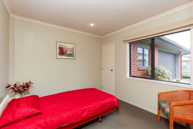 Photo of property in 33a Lismore Street, Strandon, New Plymouth, 4312