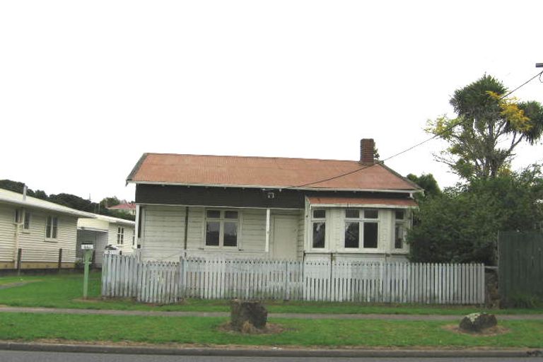 Photo of property in 55 Glendale Road, Glen Eden, Auckland, 0602