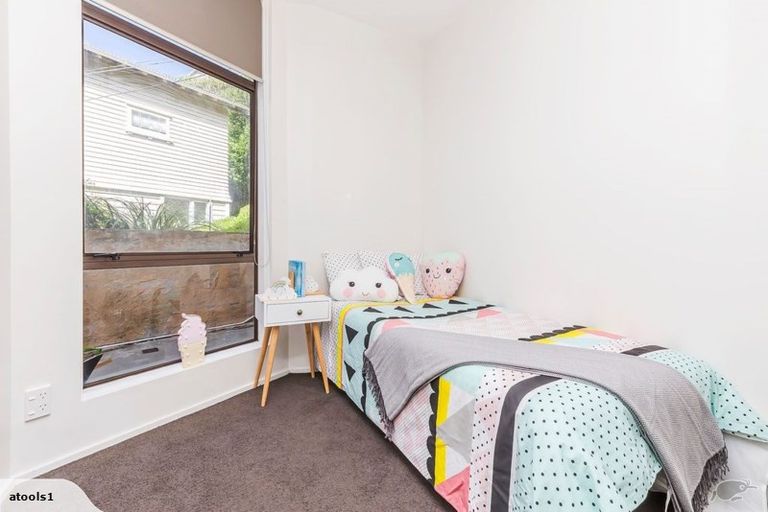 Photo of property in 75c Maida Vale Road, Roseneath, Wellington, 6011