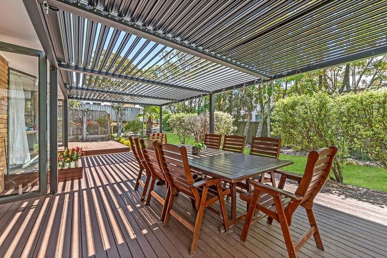 Photo of property in 17 Annalong Road, Dannemora, Auckland, 2016