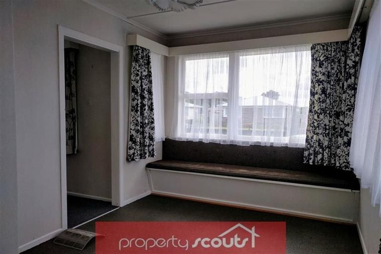 Photo of property in 28 Belair Avenue, Blagdon, New Plymouth, 4310