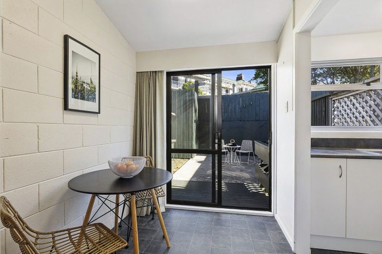 Photo of property in 2/11 Anderson Terrace, Mount Cook, Wellington, 6021