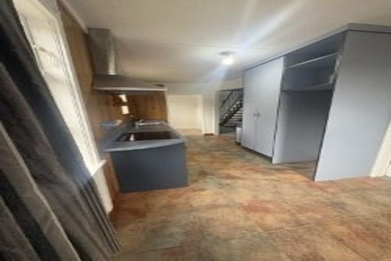 Photo of property in 10 Petherick Street, Taita, Lower Hutt, 5011