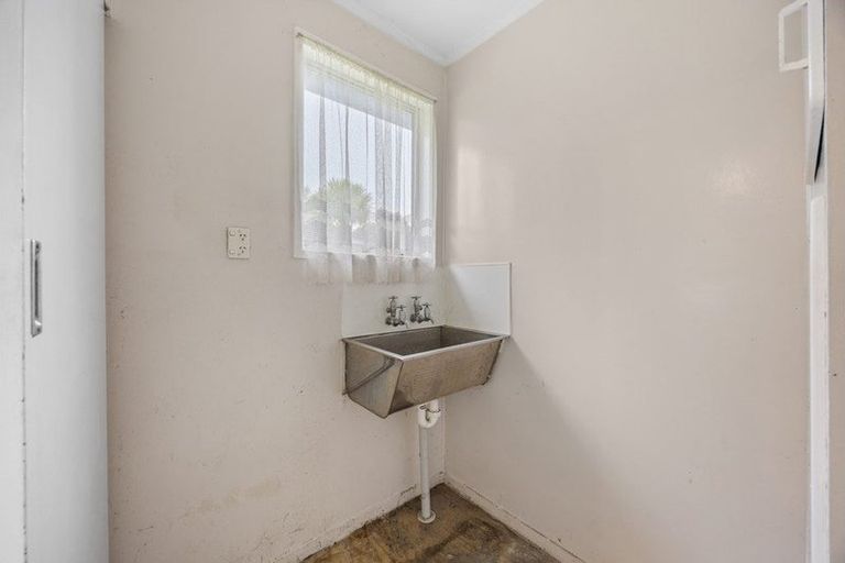 Photo of property in 9 Ascot Avenue, Henderson, Auckland, 0610