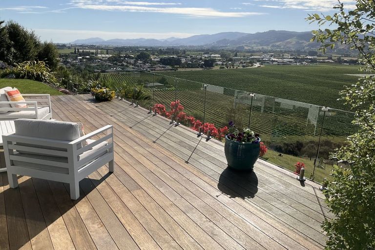 Photo of property in 43 Katania Heights, Brightwater, 7022