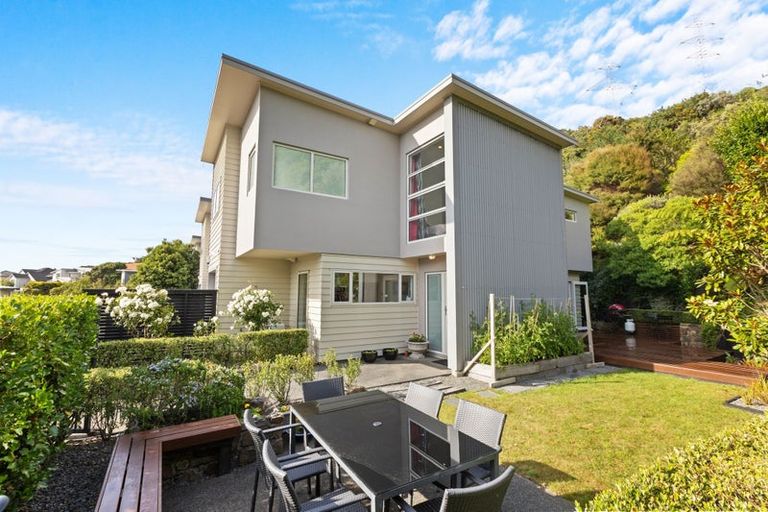 Photo of property in 36e Erlestoke Crescent, Churton Park, Wellington, 6037