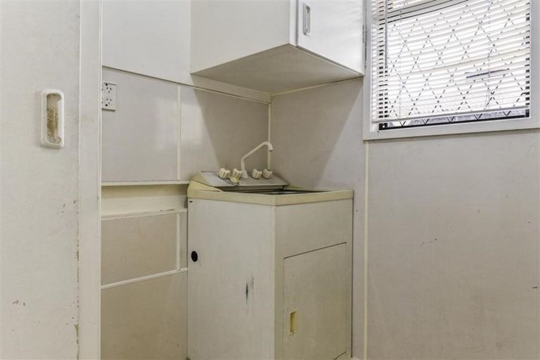 Photo of property in 338 Bucklands Beach Road, Bucklands Beach, Auckland, 2012