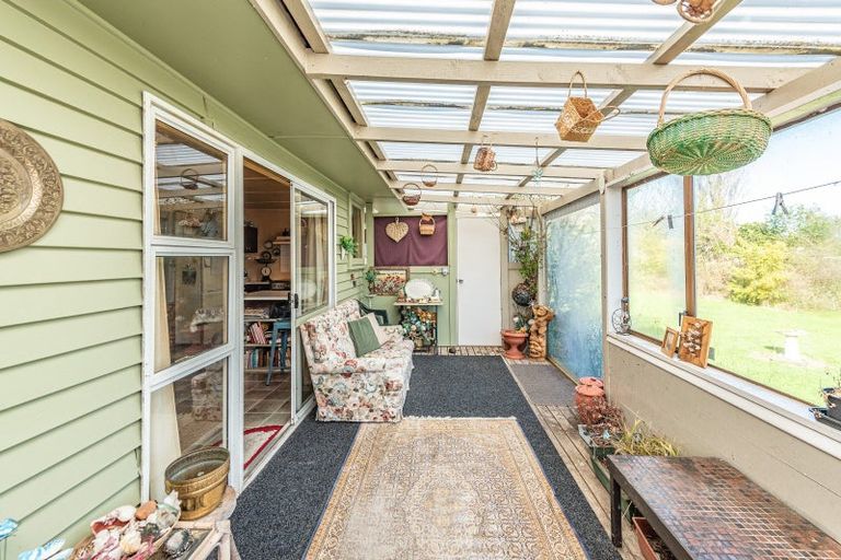 Photo of property in 23 Gloag Street, Waverley, 4510