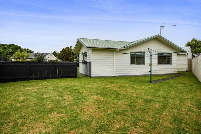 Photo of property in 3b Meade Place, Bell Block, New Plymouth, 4312