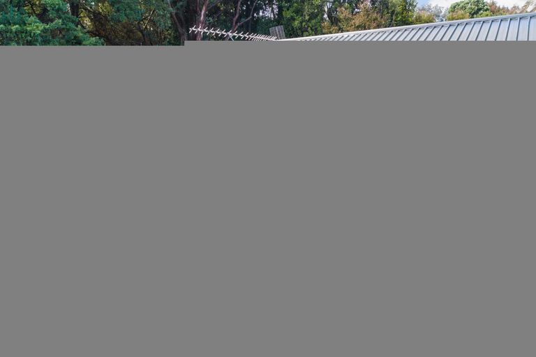 Photo of property in 2b Collingwood Road, Waiuku, 2123