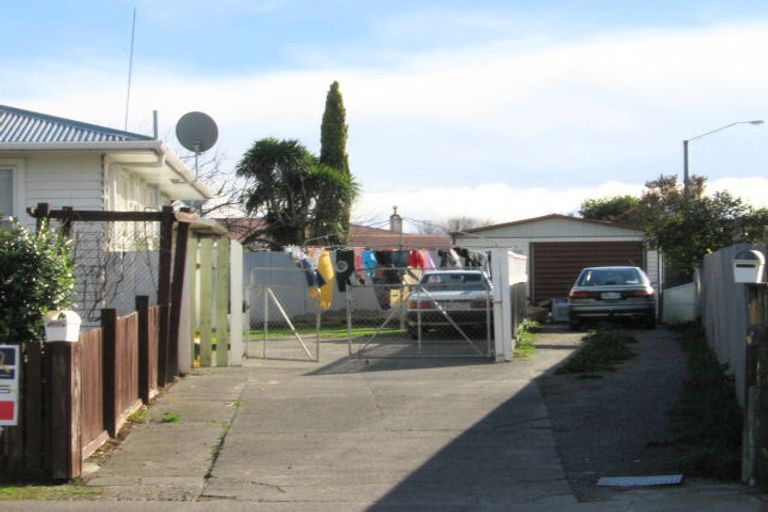 Photo of property in 15a Constable Crescent, Onekawa, Napier, 4110