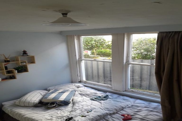 Photo of property in 48-50 Porritt Avenue, Mount Victoria, Wellington, 6011