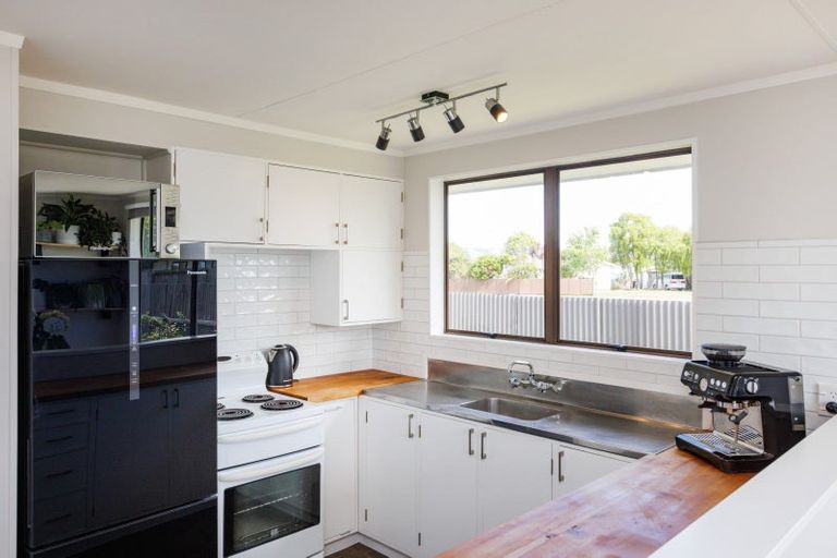 Photo of property in 25 Chelmarsh Place, Highbury, Palmerston North, 4412