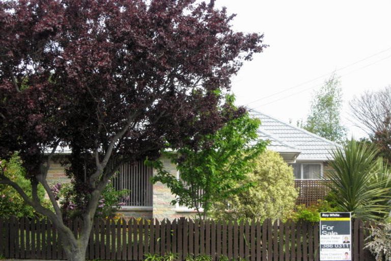 Photo of property in 36 Daniels Road, Redwood, Christchurch, 8051