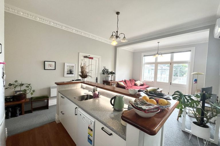 Photo of property in 58 Majoribanks Street, Mount Victoria, Wellington, 6011