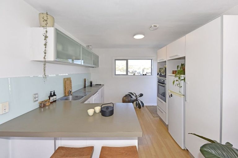 Photo of property in 4/262 Stanmore Road, Richmond, Christchurch, 8013