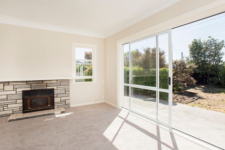 Photo of property in 17 De Lautour Road, Kaiti, Gisborne, 4010