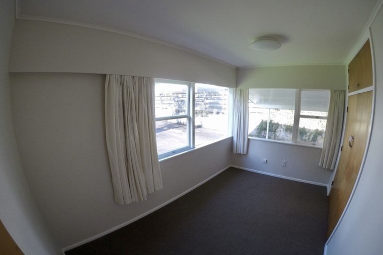 Photo of property in 20 Nutsey Avenue, Northcote, Auckland, 0627