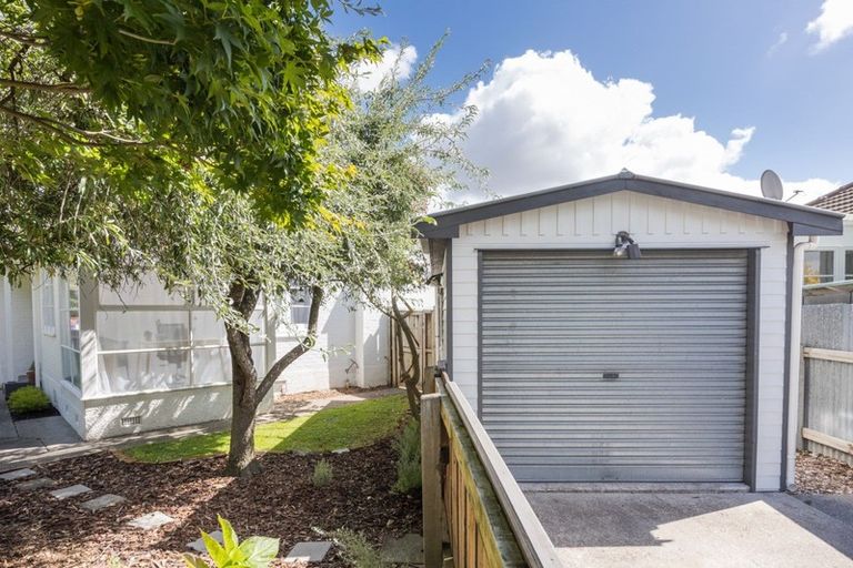 Photo of property in 3 Anderson Street, Hokowhitu, Palmerston North, 4410