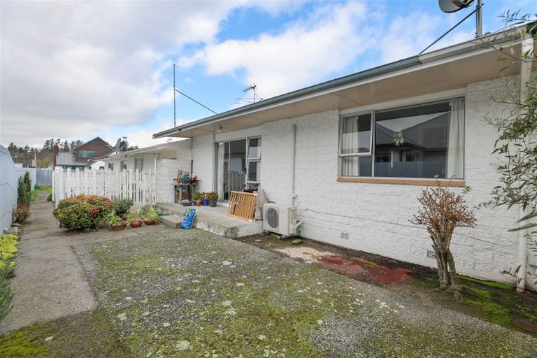 Photo of property in 2/55 Cameron Street, Ashburton, 7700