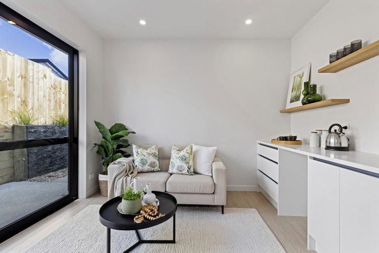 Photo of property in 3 Kiokio Place, Swanson, Auckland, 0614