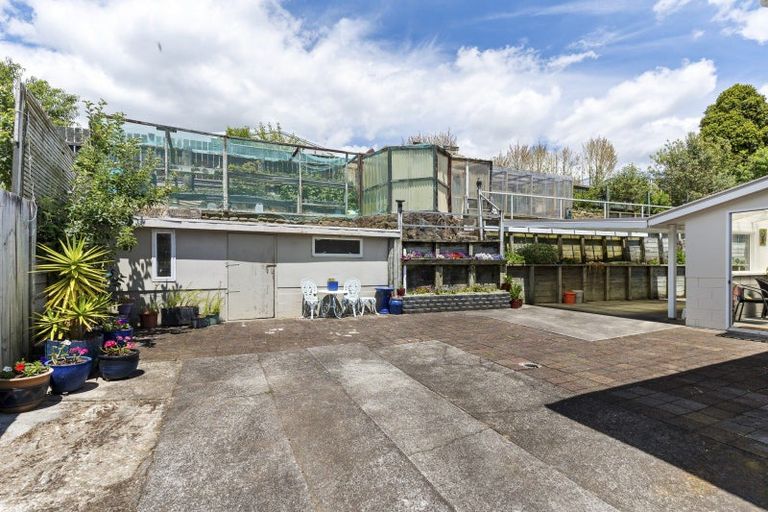 Photo of property in 4b Clerke Place, Marfell, New Plymouth, 4310