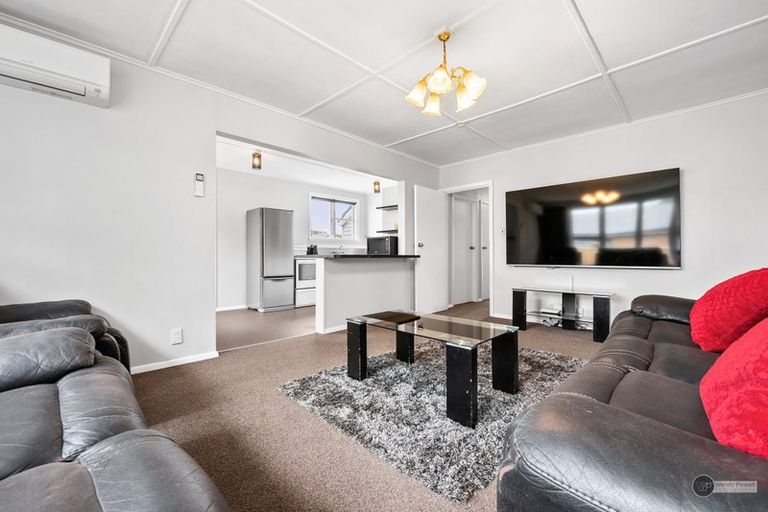 Photo of property in 28a Palmer Crescent, Silverstream, Upper Hutt, 5019