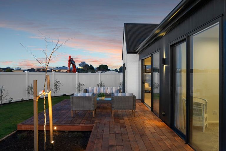 Photo of property in 26 Timara Crescent, Marshland, Christchurch, 8083