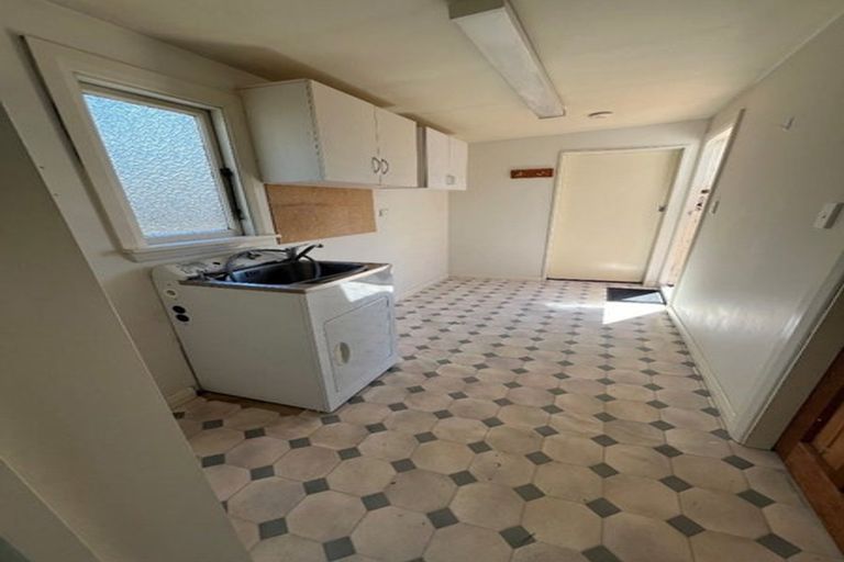 Photo of property in 55 Oxley Avenue, St Albans, Christchurch, 8014