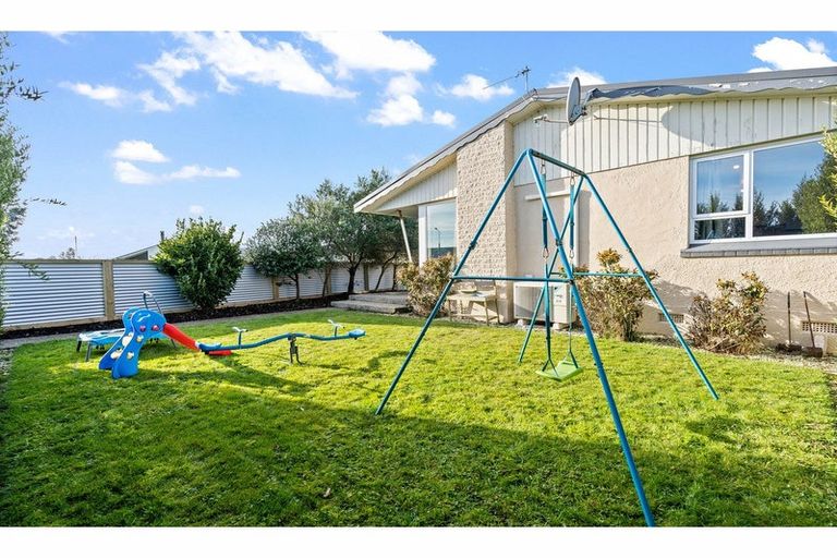 Photo of property in 32 Highfield Terrace, Newfield, Invercargill, 9812