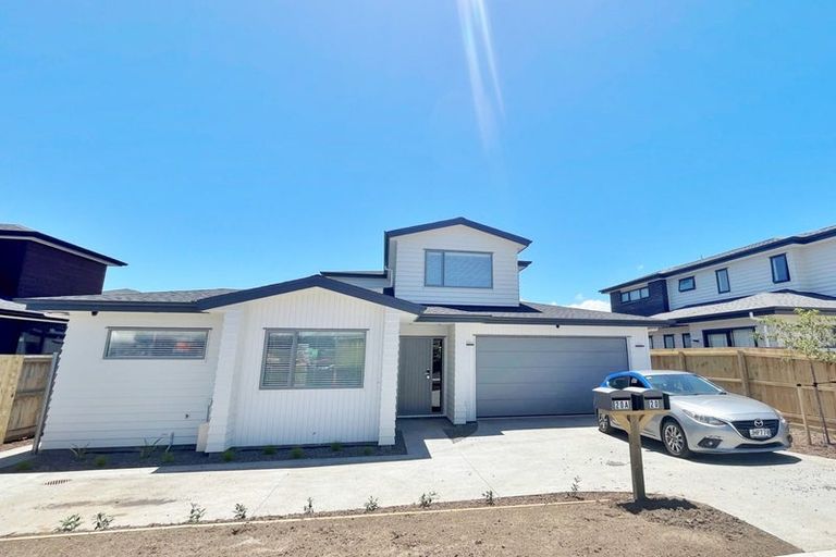 Photo of property in 20 Lockyer Road, Kumeu, 0810