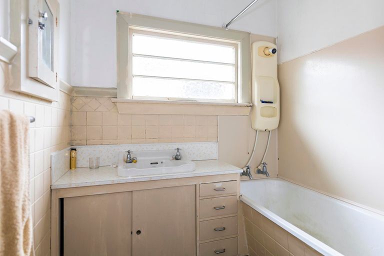 Photo of property in 142 Church Street, Seaview, Timaru, 7910