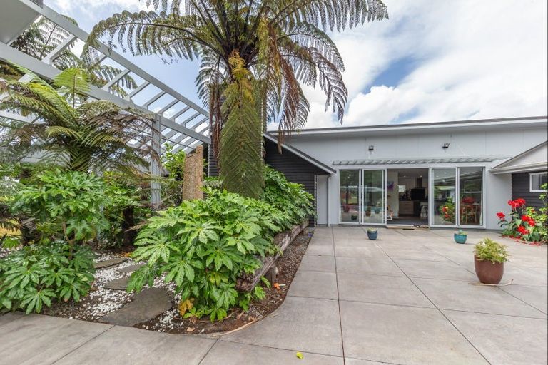 Photo of property in 26 Woven Stone Way, Ohau, Levin, 5570