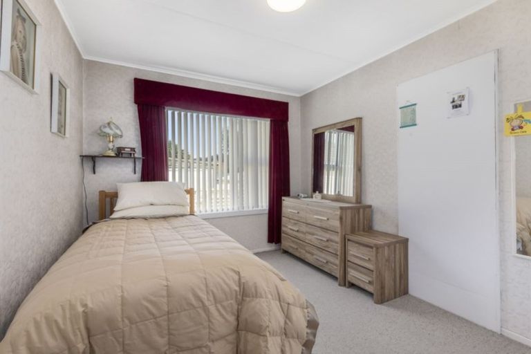 Photo of property in 6 Mckay Street, Wainuiomata, Lower Hutt, 5014