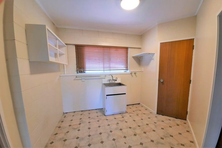 Photo of property in 7 Leewood Place, Pakuranga Heights, Auckland, 2010