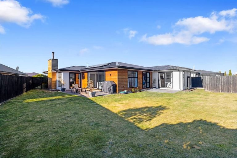 Photo of property in 14 Andesite Drive, Rolleston, 7614