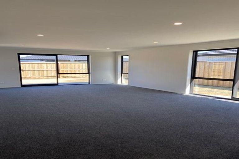 Photo of property in 20 Broadway Parade, Rolleston, 7615