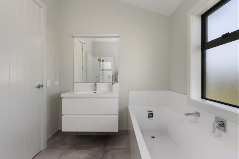 Photo of property in 98 Bledisloe Road, Maraenui, Napier, 4110