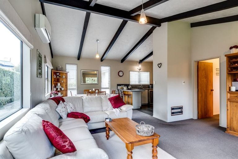 Photo of property in 42c Auckland Road, Greenmeadows, Napier, 4112