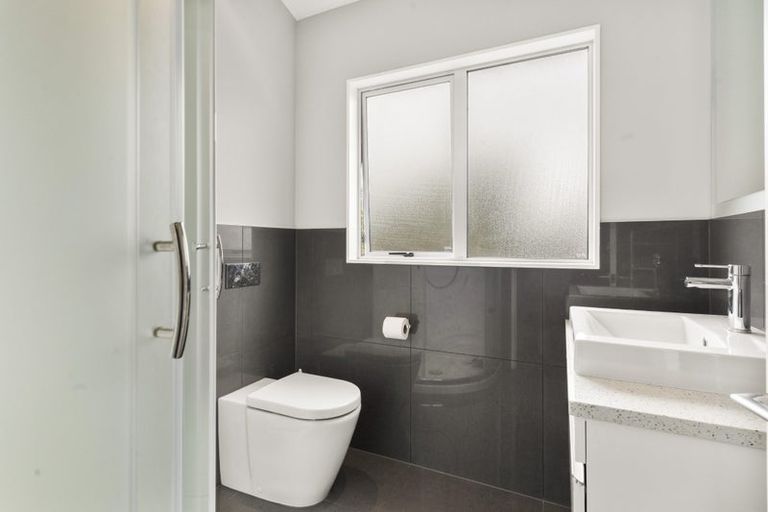 Photo of property in 19 Patons Road, Howick, Auckland, 2014