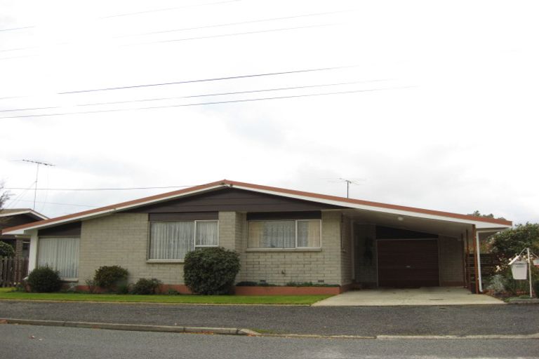 Photo of property in 18 Springfield Road, Milton, 9220