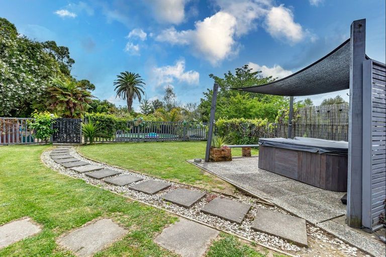 Photo of property in 261 Cambridge Street, Levin, 5510