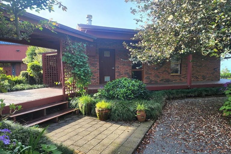 Photo of property in 56 Jans Terrace, Oakura, 4314