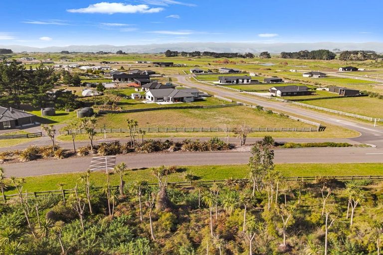 Photo of property in 1 Roma Way, Waitarere, 5510