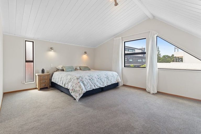 Photo of property in 5 Weiti Road, Orewa, 0931