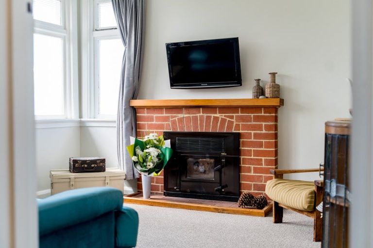 Photo of property in 127 Mornington Road, Kenmure, Dunedin, 9011